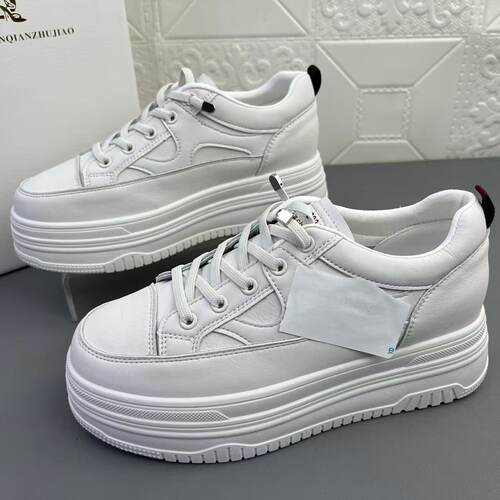 撤柜时尚休闲内增高防滑女鞋板鞋