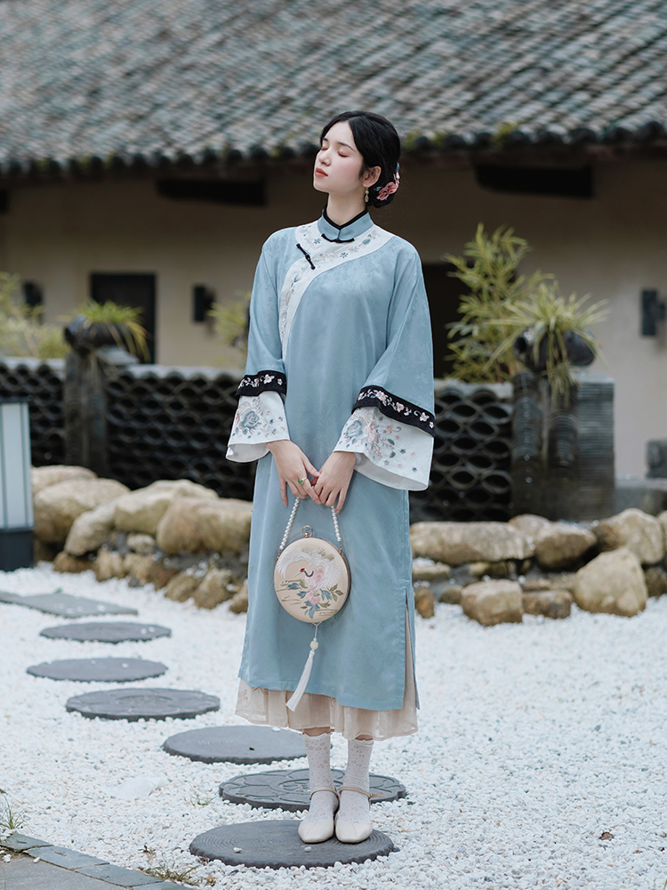 枕梦村庄国风宽松旗袍中国刺绣