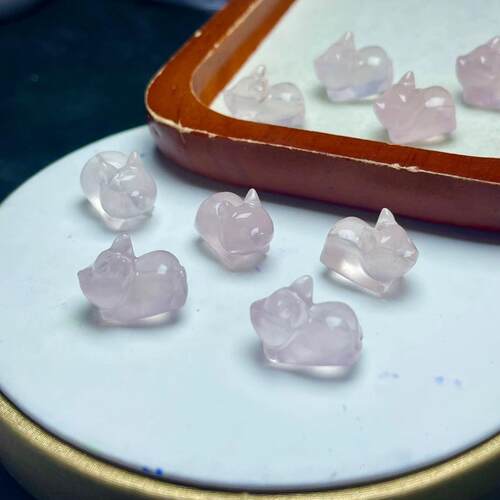 天然白玛瑙趴趴猫雕刻通孔配件