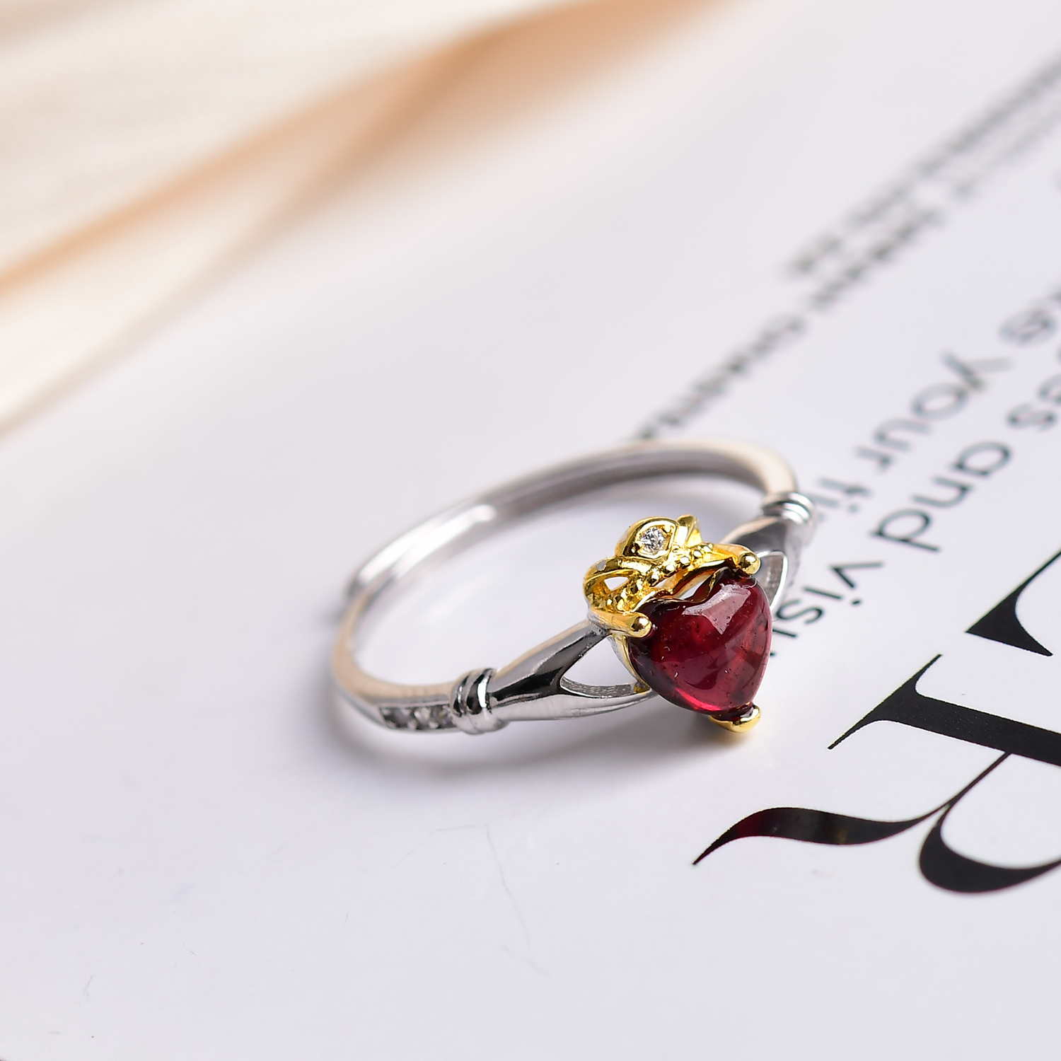 天然石榴石爱心纯银戒指 活口女款 D175
