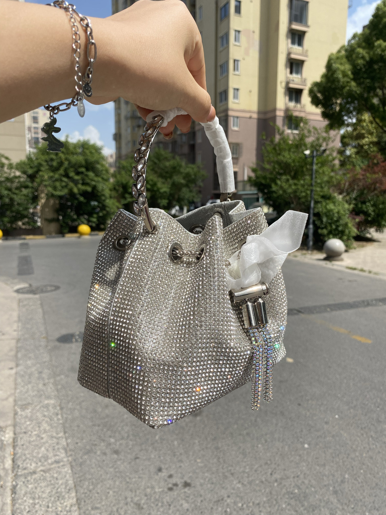 玫瑰故事同款超闪满水钻水桶包小众晚宴会女包仙气质时尚奢华无味