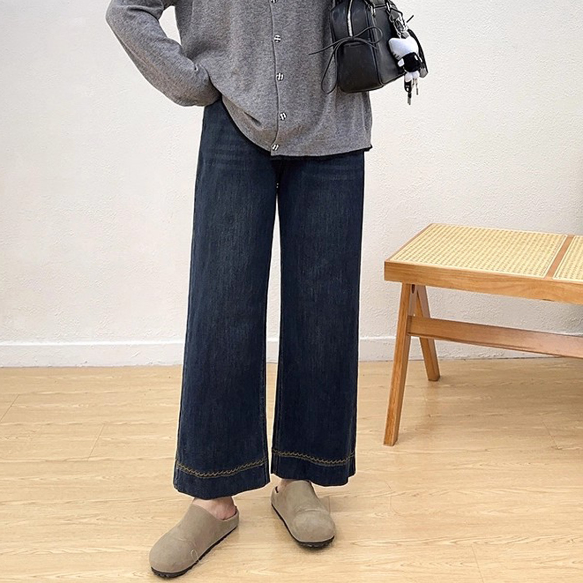 大码女装胖MM直筒牛仔裤女秋季新款高腰显瘦小个子九分烟管法棍裤