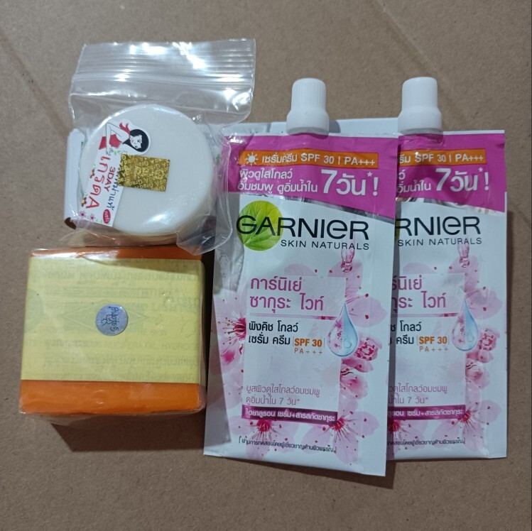 泰国正品卡尼尔面霜5件套越南采购皂长条小圆晚霜日霜新包装