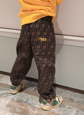 25童装秋冬满屏字母后口袋刺绣长裤欧美潮款男童百搭休闲裤舒适裤