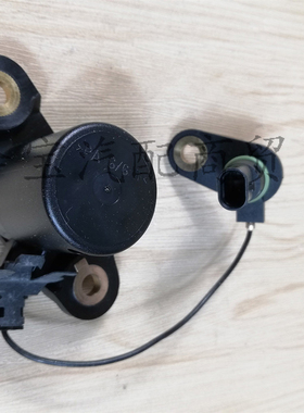 适用于奔驰W221 M272 M273 M276 M278 M274 发动机机油液面传感器