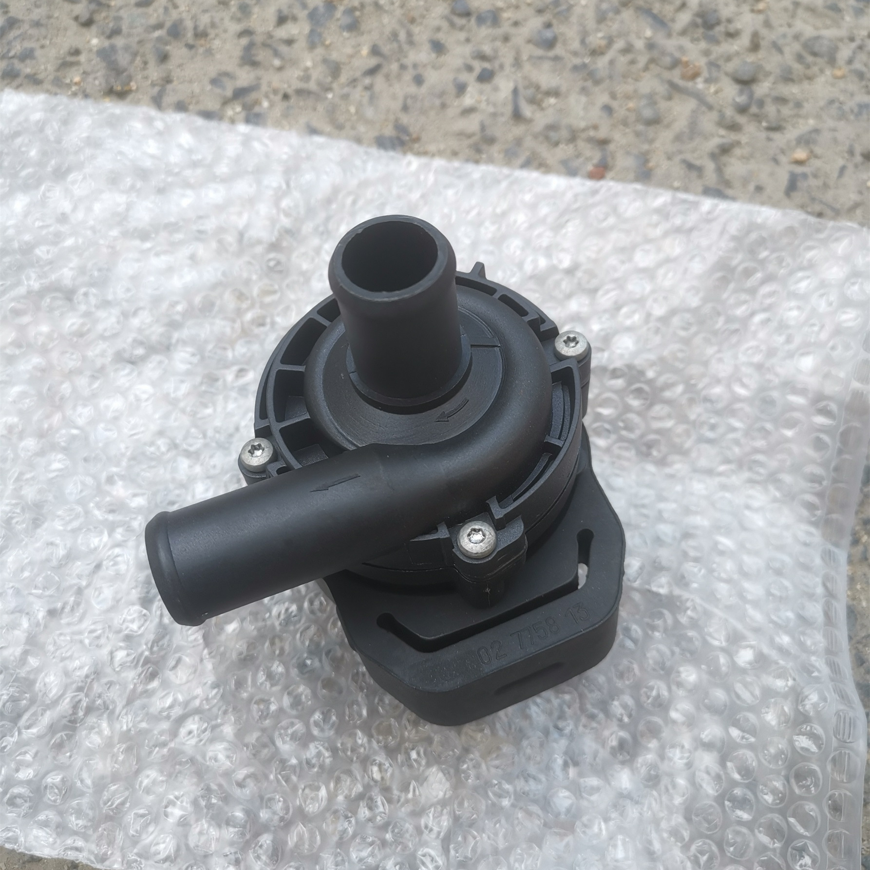 适用奔驰W211暖风E200 E240 E280电子R350 R450 R500辅助水泵R300
