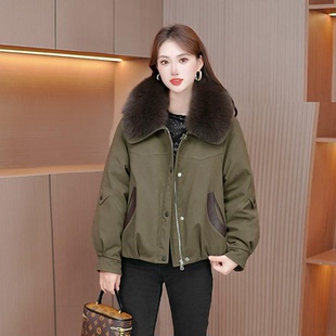 2025新款短款羽绒服女狐狸毛领军绿色宽松外套冬季保暖