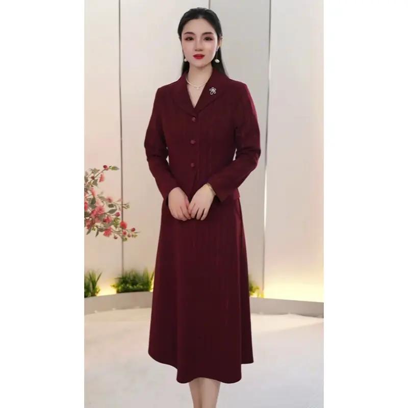 新中式酒红A字显瘦长袖连衣裙