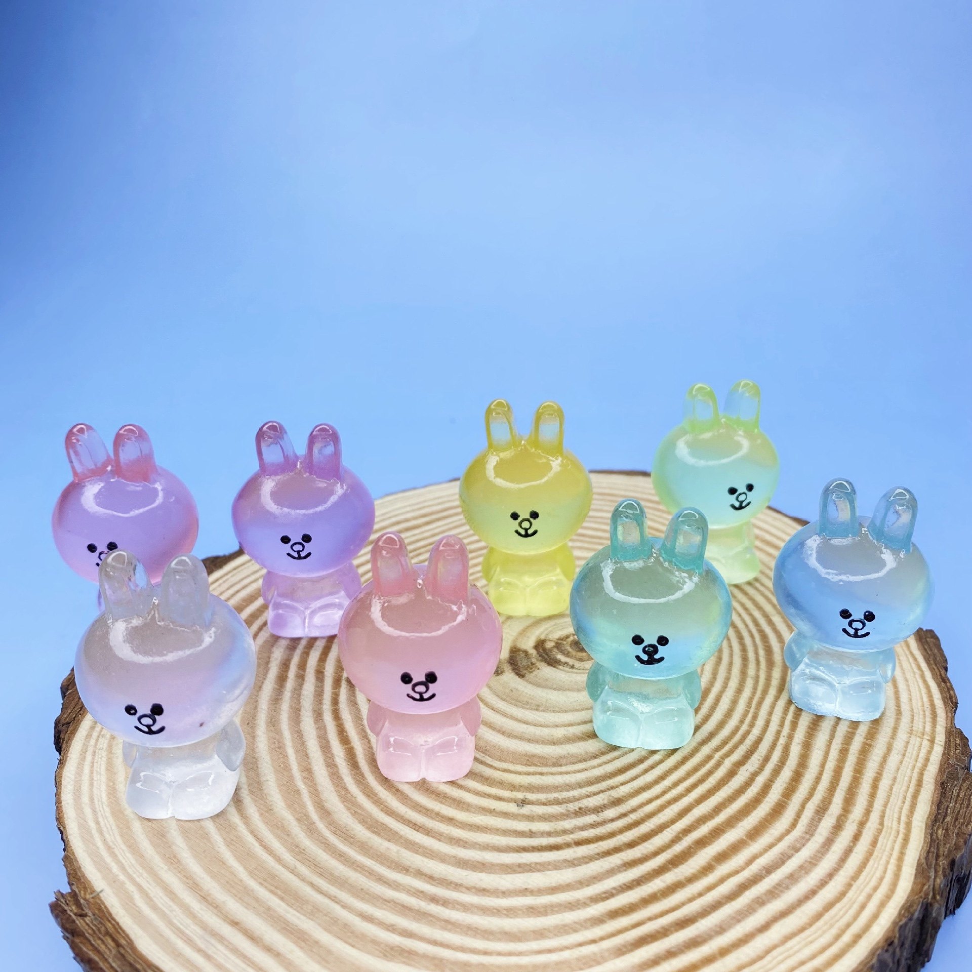 迷你夜光卡通立体布朗兔儿童玩具小礼物diy手工停车牌树脂摆件