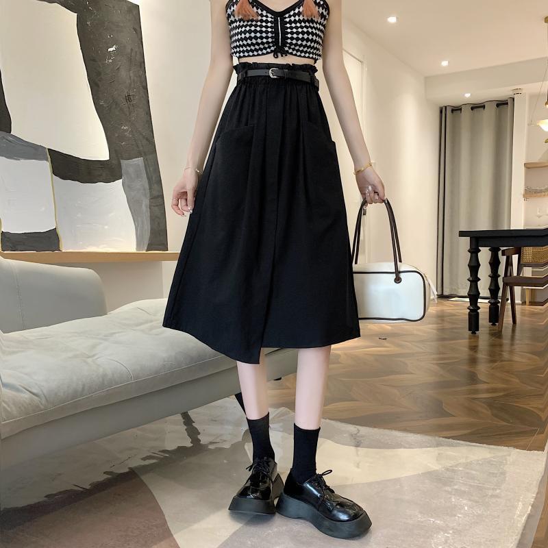 A-line mid length skirt with high waist and thin