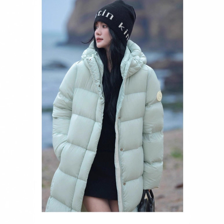 雪山系列2025年新款韩版时尚羽绒服女高端连帽加厚加长情侣面包