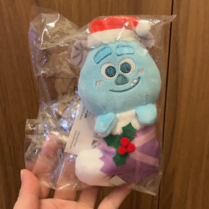 全新香港711便利店限定苏利文毛怪圣诞袜造型玩偶毛公仔发光挂件