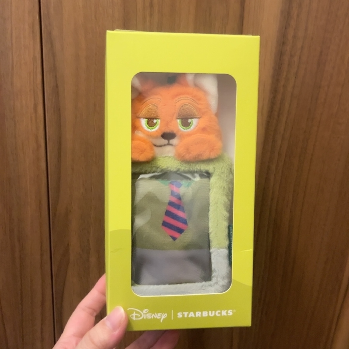 全新星巴克联名迪士尼疯狂动物城尼克毛绒公仔挂件包包挂件卡包