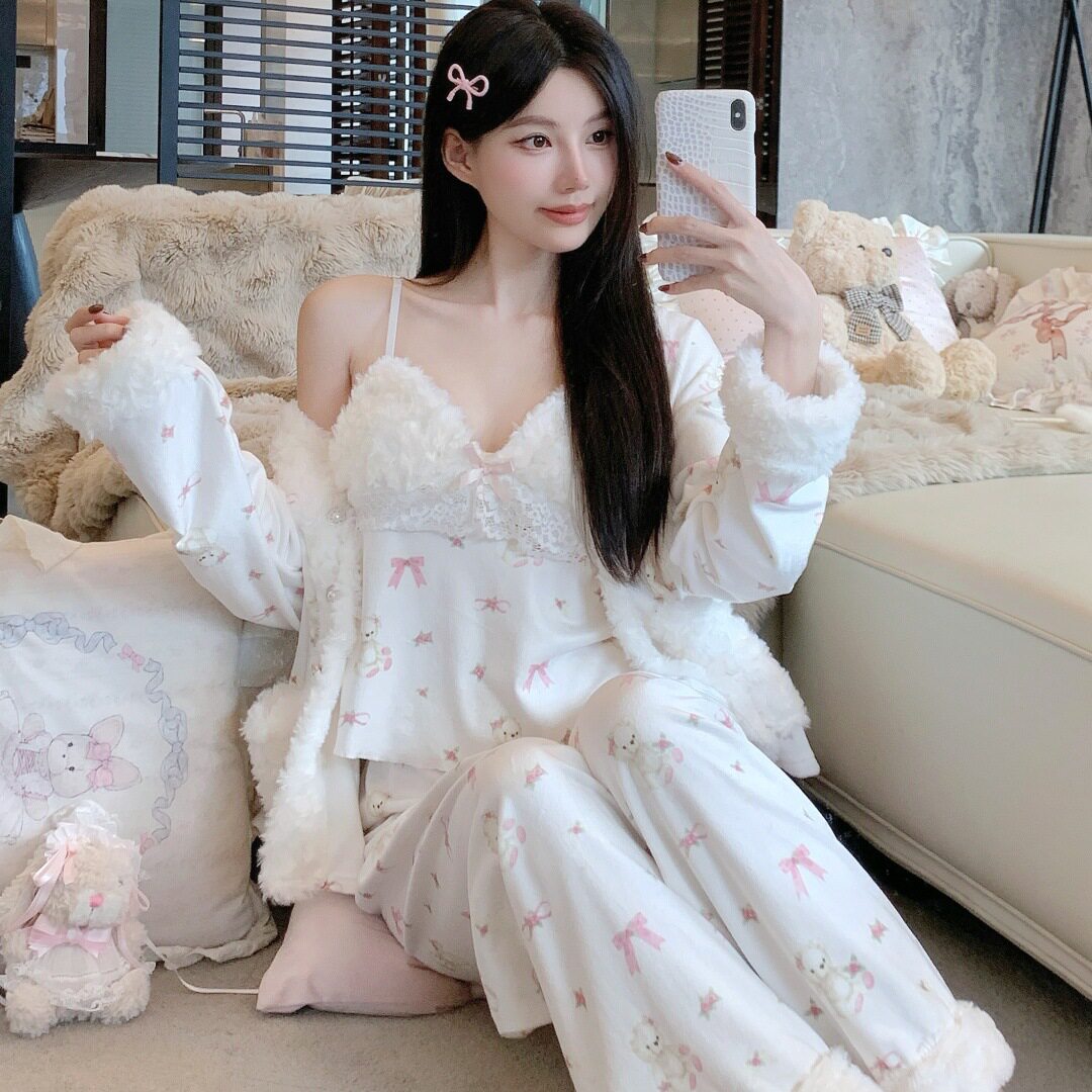 海岛绒可爱睡衣女2026新款家居服三件套双面绒保暖秋胸垫冬季睡衣