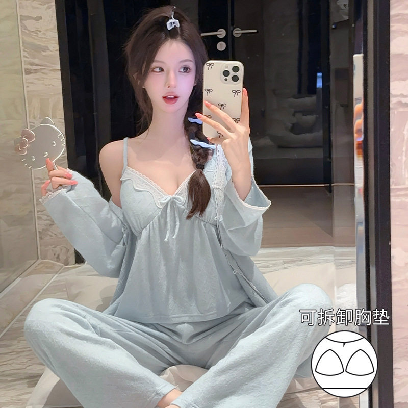 喔密哒秋季带胸垫睡衣女款高级感羊绒棉三件套吊带保暖家居服套装