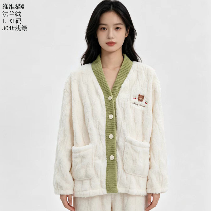 法兰绒烂花2026新款家居服女款绒料加厚保暖纯色套装小乡风女睡衣