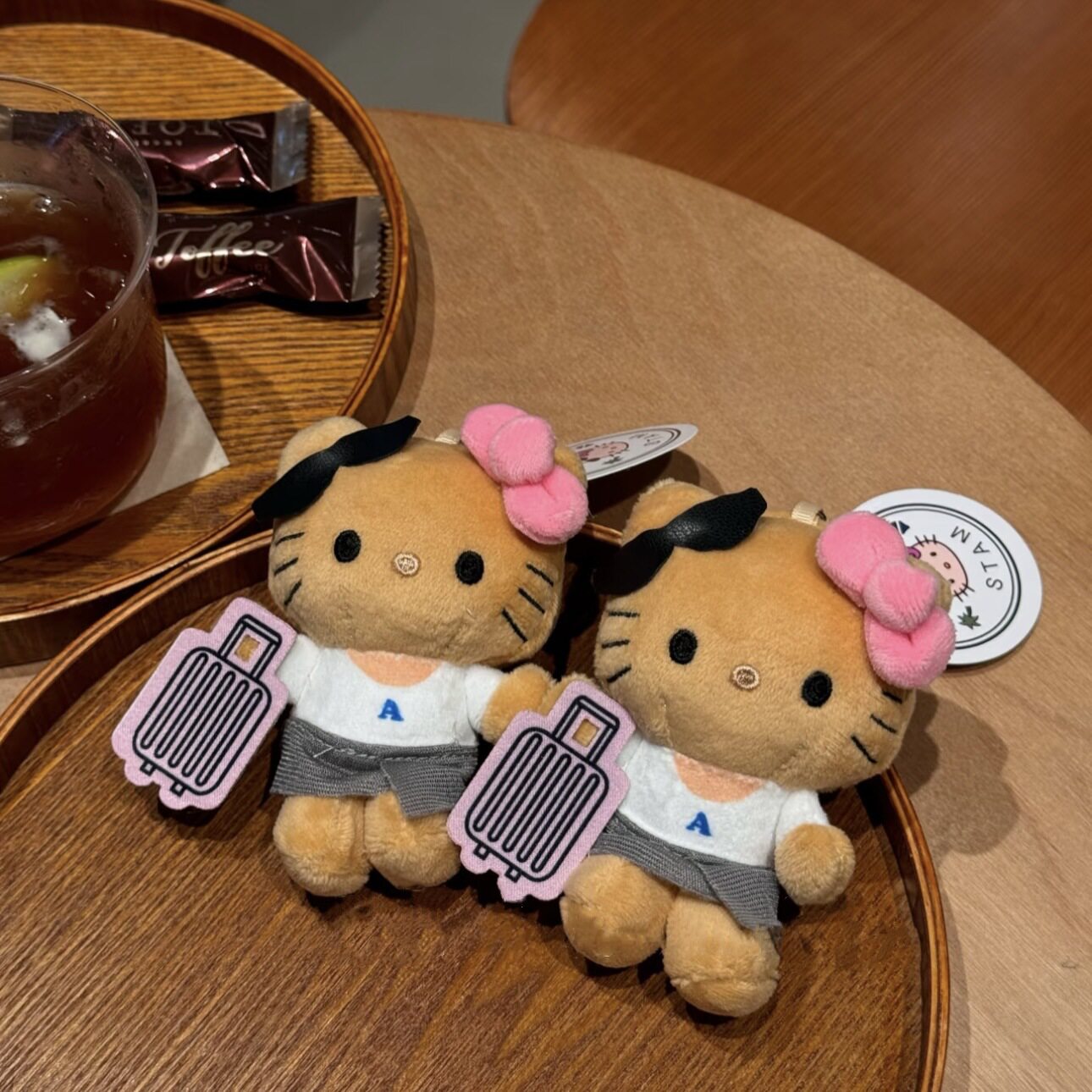 日本黑皮拉杆箱hellokitt