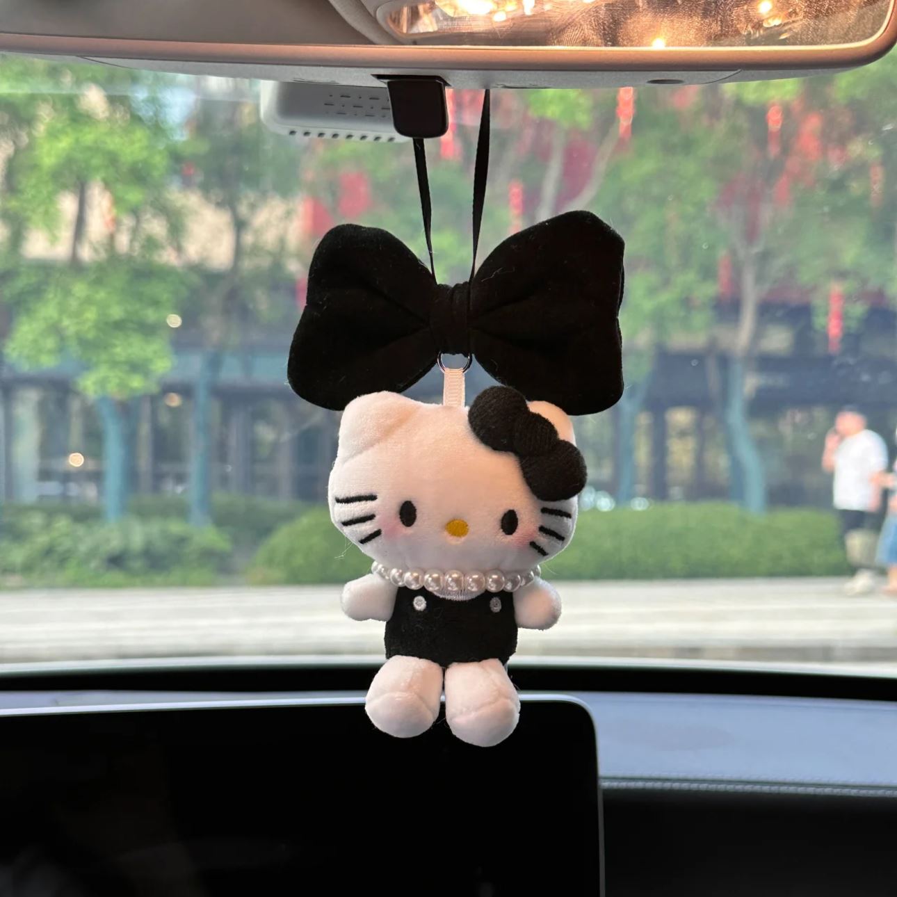 日本正品黑天鹅Kitty汽车挂件包包挂件包挂钥匙扣挂件汽车后照镜