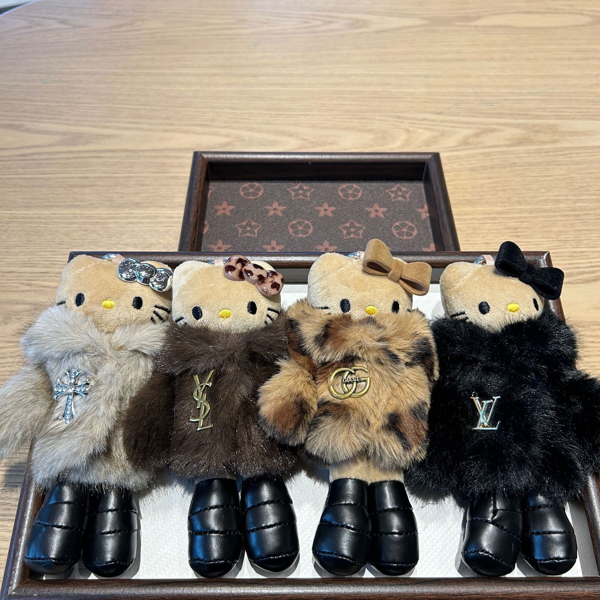 日本新款咖色长腿kitty毛