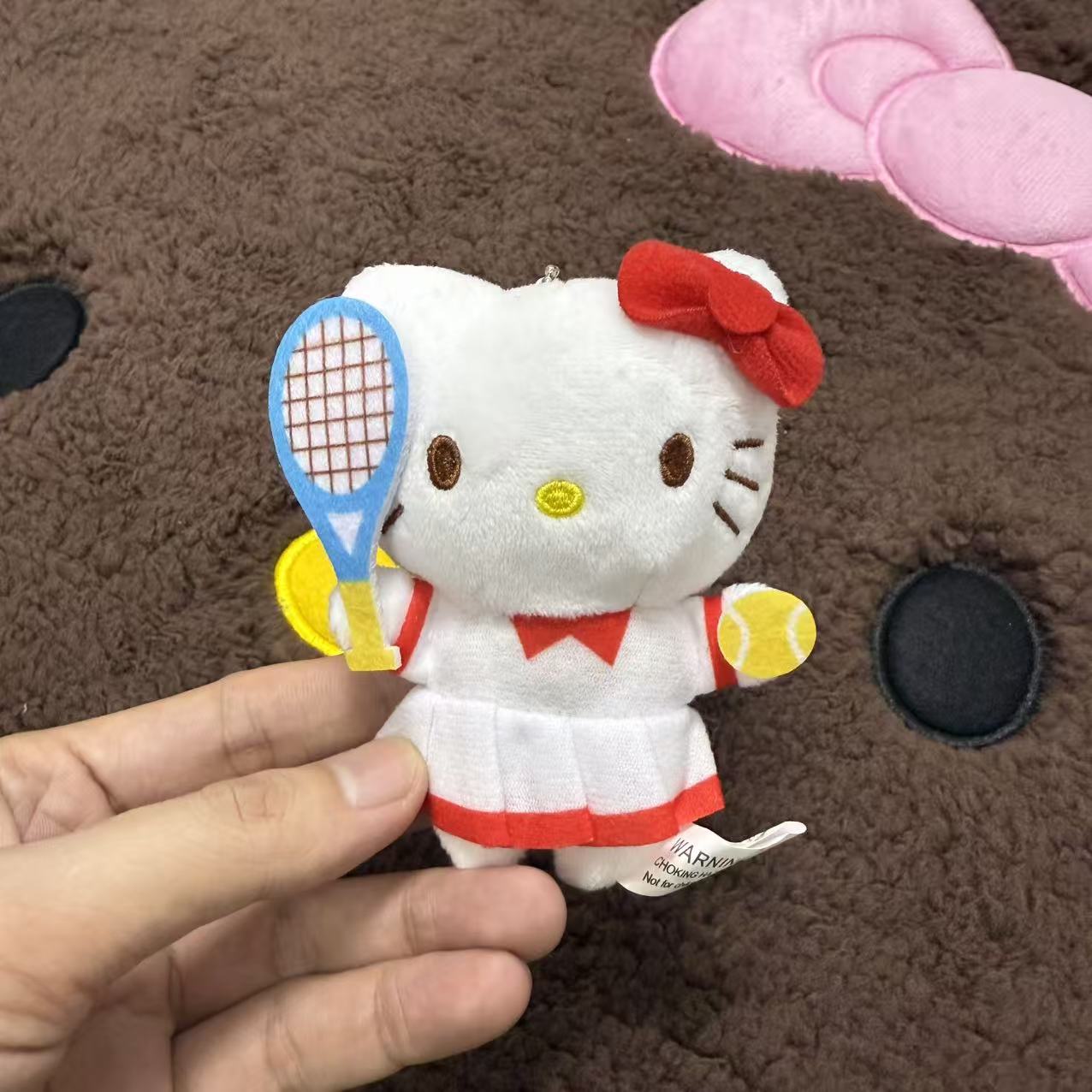 日本网球hellokitty公仔