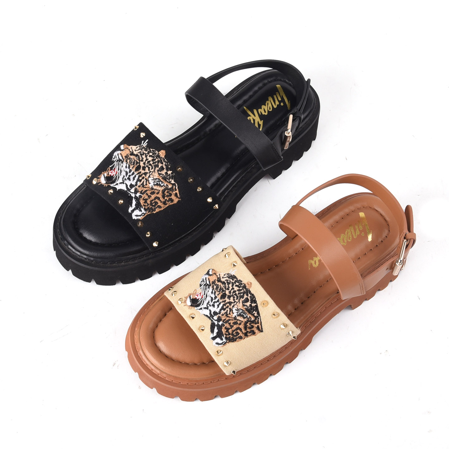 恋尚萝莎豹头铆钉装饰厚底女拖鞋