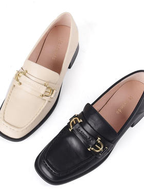 头层牛皮-36莱尔斯丹Le saunda米色金属铆钉中跟女方头休闲小皮鞋