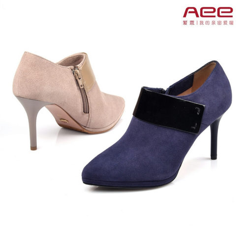 爱意尖头纯色拼接侧拉链细跟短靴