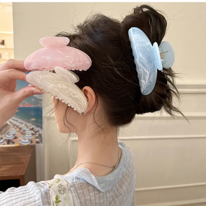 韩系晕染鲨鱼夹2025新款高级感