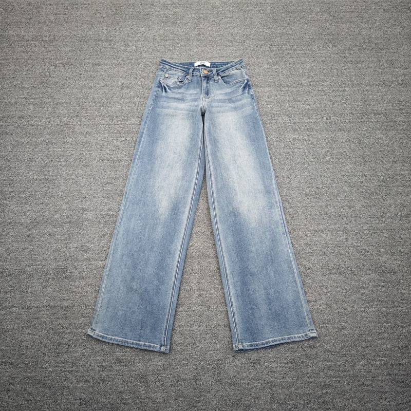 春秋款洗水蓝磨白弹力直筒牛仔裤