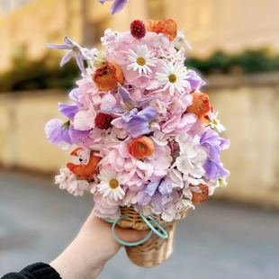 小花束生日 上海花店同城配送玫瑰花荷花郁金香鲜花速递思南香山