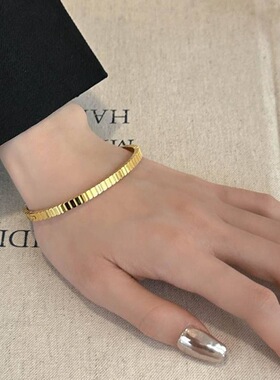 复古条纹格钛钢镀金手镯