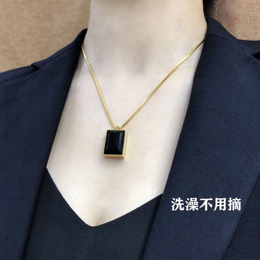 韩版时尚气质18K玫瑰金长方形黑色水晶短款项链钛钢锁骨链女配饰