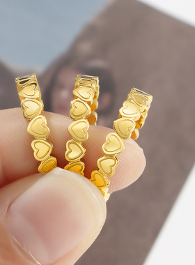 日韩新款爱心满圈金色戒指钛钢镀18K金轻奢小众设计气质桃心指环