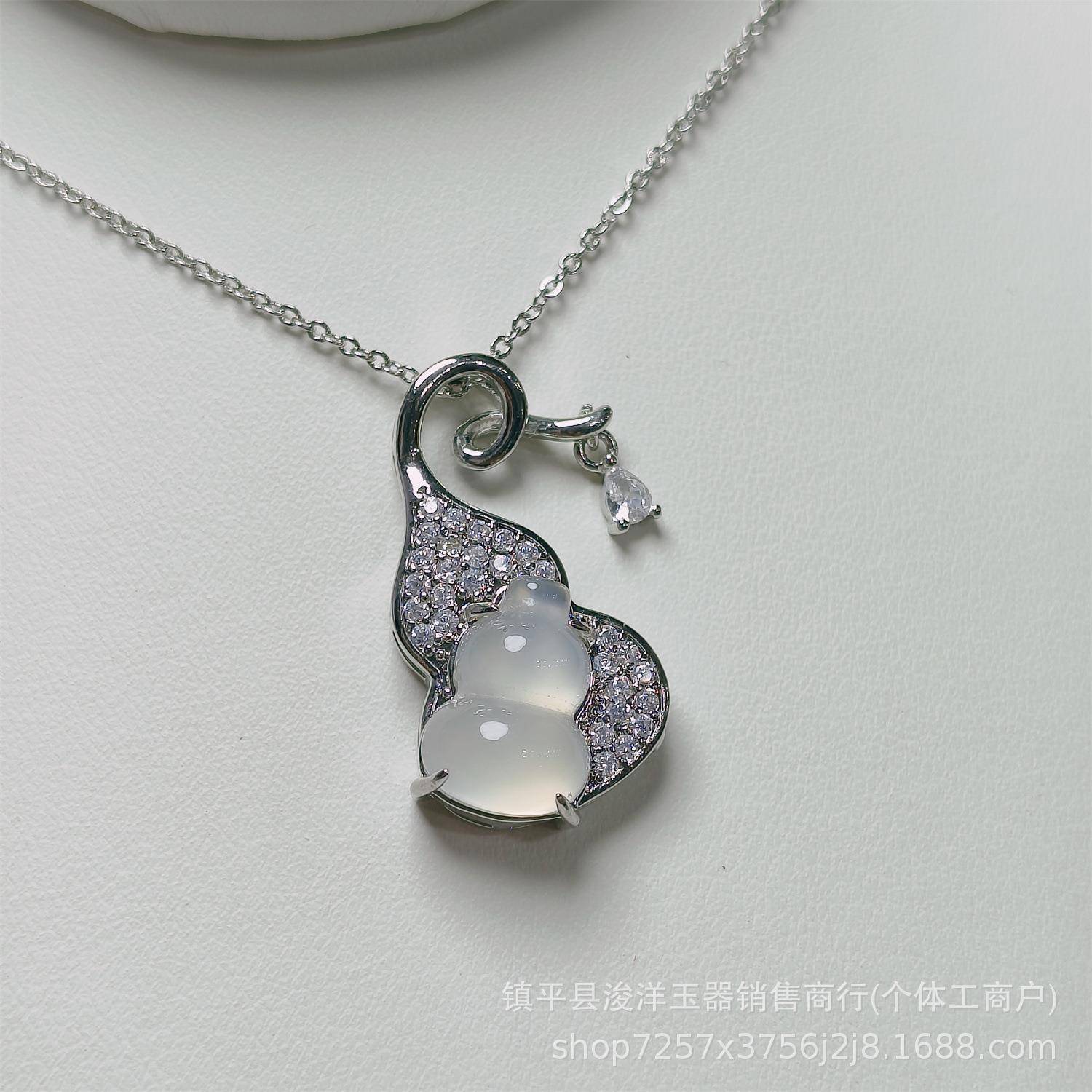 本命年A冰种媲美翡翠绿玉髓葫芦吊坠925银镶嵌正阳绿满绿玉坠葫芦