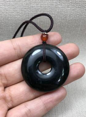 本命年透绿藏玉药王石平安扣吊坠磁性墨玉平安扣墨绿色蛇纹石玉扣