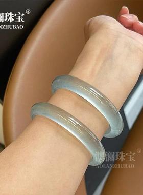 本命年高冰油青石英岩手镯水沫玉翡翠色葡萄肉淡绿色正圈玉镯子礼