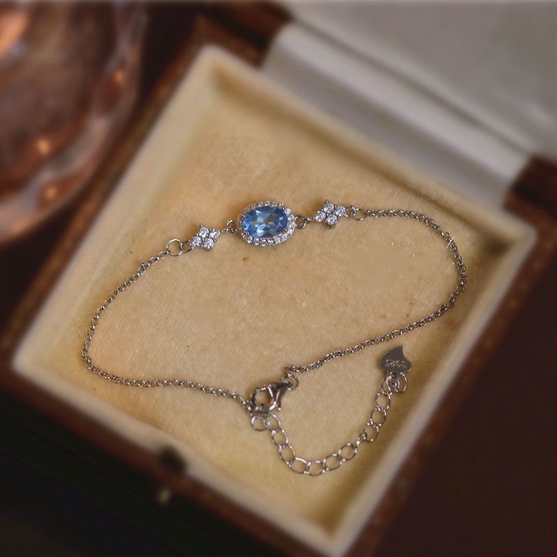 本命年幸运草的蓝瑞士蓝托帕石镀S925银手链女款轻奢简约小众气