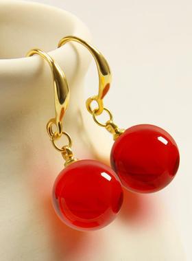 本命年酒红血珀耳环鸡油黄老蜜圆珠耳坠12m镶嵌耳饰琥珀925银耳勾