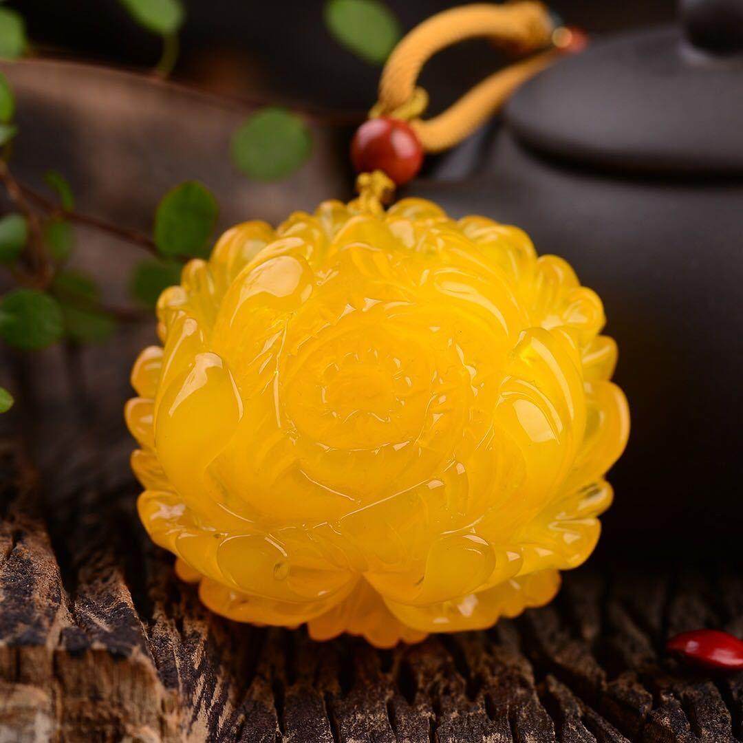 本命年鸡油黄牡丹花吊坠老蜜蜡玫瑰花琥珀项链男女款礼物