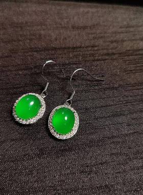 本命年925银针镶嵌绿玉髓时尚款耳环阳绿色玛瑙简约玉石耳坠耳钩