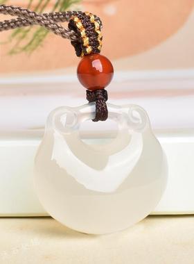 本命年玉髓锁包白色吊坠冰种精致简单挂件国风饰品礼物