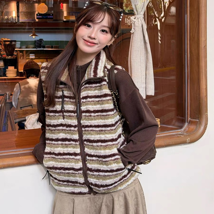 复古撞色轻暖毛绒马夹