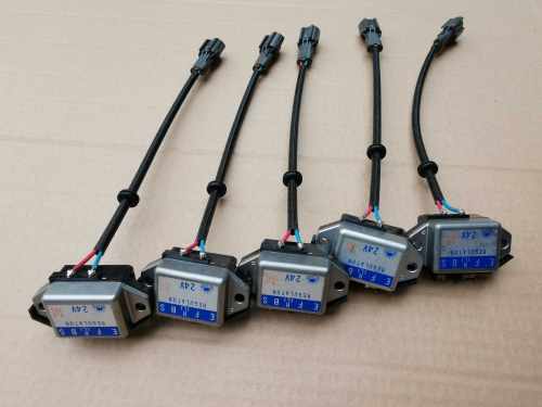 NIKKO日兴发电机调节器24V五十铃发电机调节器4HK1 4JJ1 D04FR