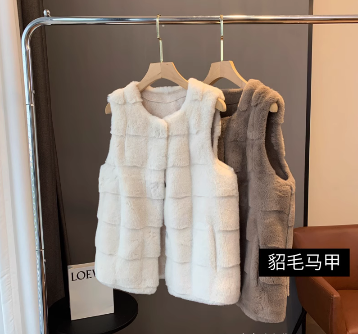 2023秋冬轻奢女装欧货丹麦貂毛混纺名媛显瘦皮草毛毛背心马甲外套