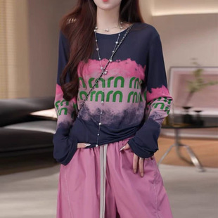 时尚 秋冬百搭洋气上衣200斤 女圆领字母印花T恤薄款 2025年春秋长袖