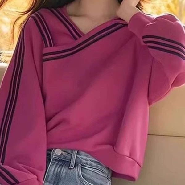 玫红色条纹V领卫衣女2025年秋冬新款复古设计感长袖上衣大码200斤