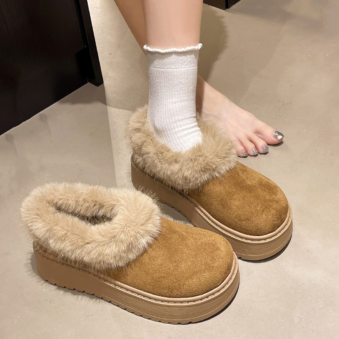 绒面松糕厚底毛毛雪地靴