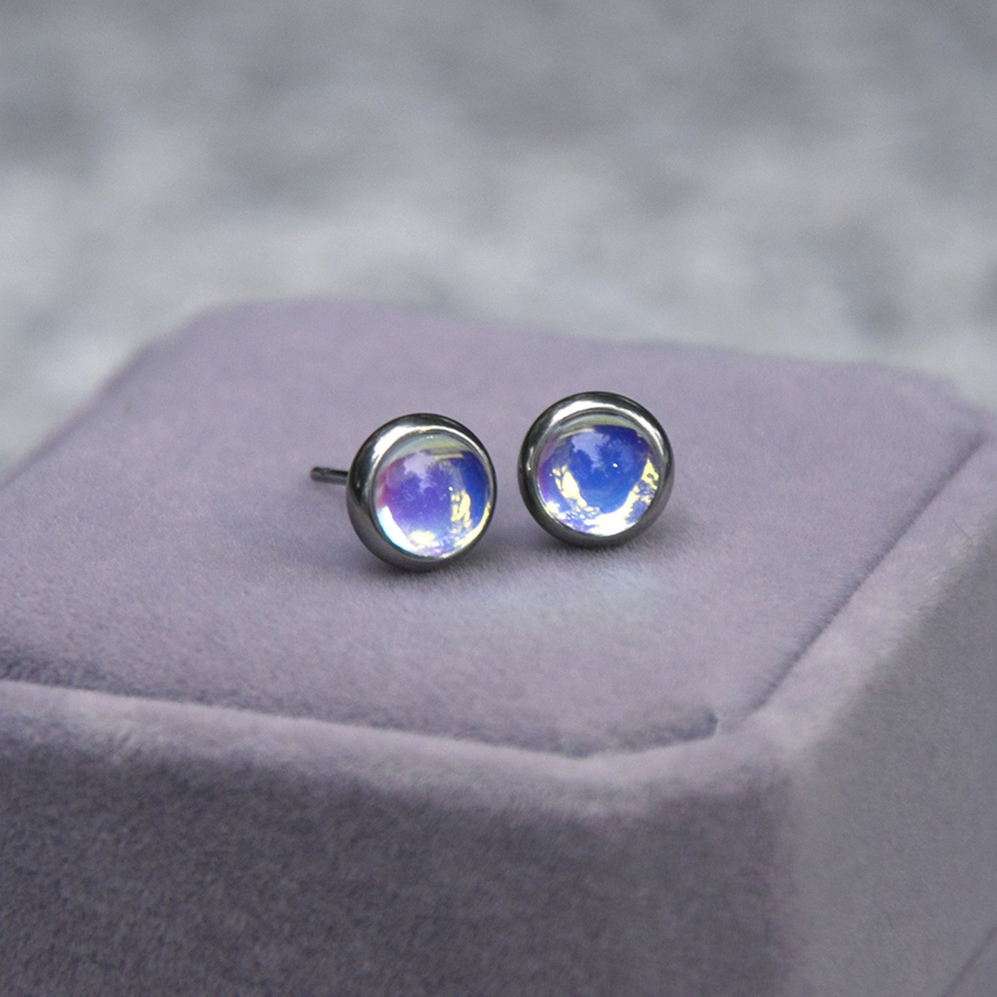 钛钢耳饰轻奢高级感极光水晶耳钉女2025新款小众设计感耳骨钉耳环,饰品/流行首饰/时尚饰品新,耳钉,淘宝优惠券,粉丝福利购,淘宝优惠卷