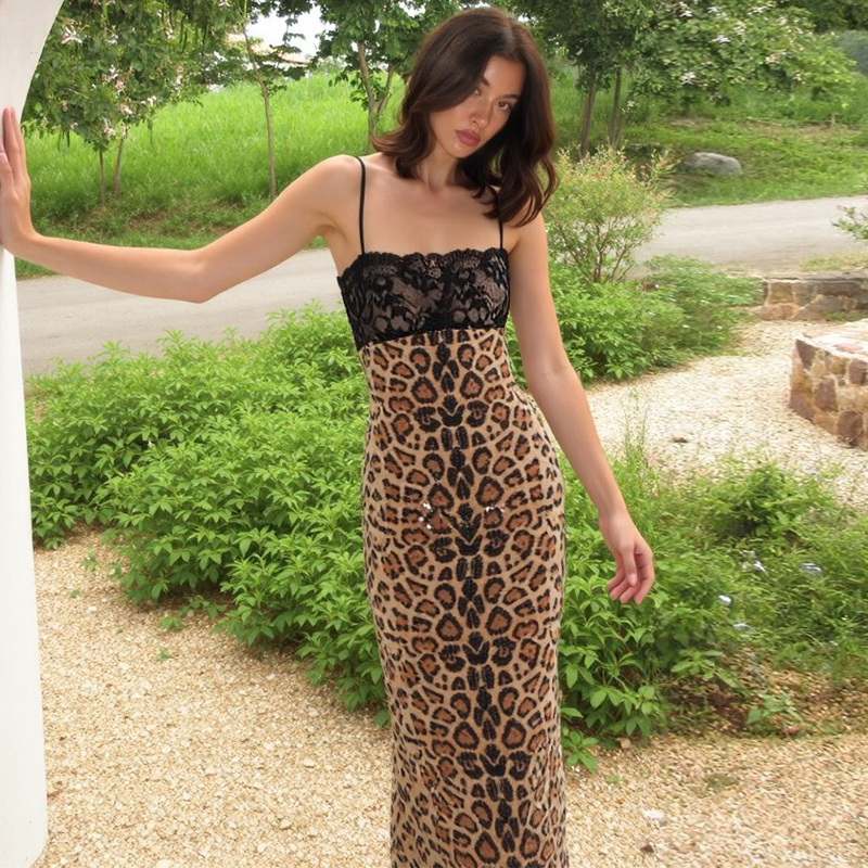 欧美蕾丝拼接豹纹亮片吊带连衣裙2026夏季新款辣妹修身包臀长裙女