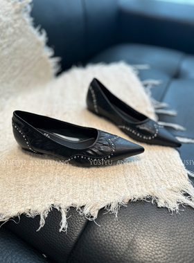 YUSI出口品质气质尖头浅口铆钉红色单鞋女2026新款真皮法式平底鞋